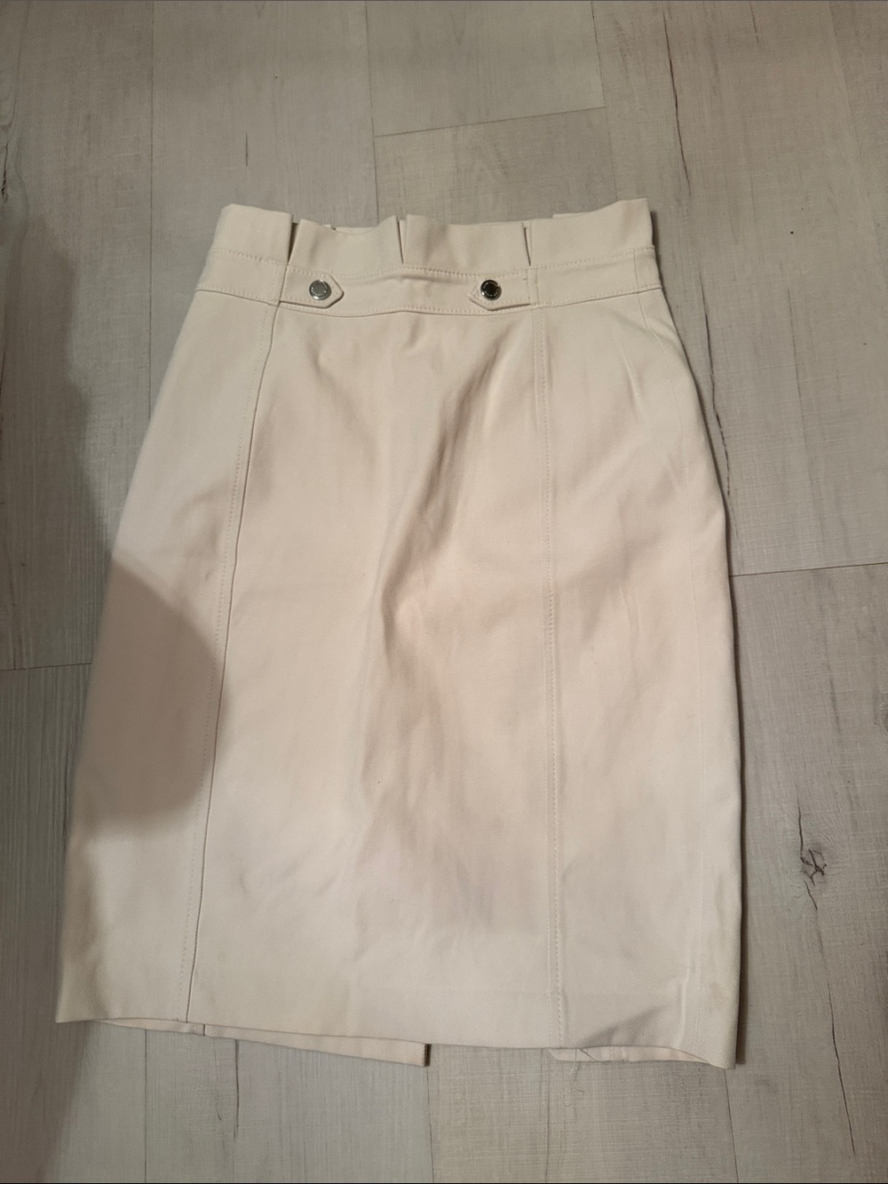 White House Black Market Cream Pencil Skirt